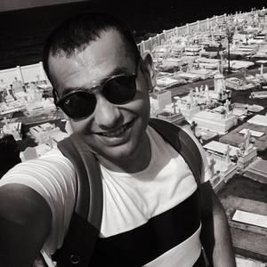 Meet your Posher, Abhishek